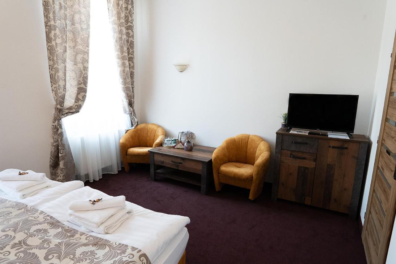 Penzion Deloris Trenčín Extérieur photo