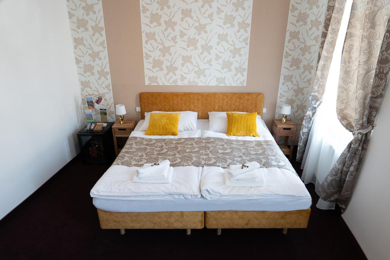 Penzion Deloris Trenčín Extérieur photo