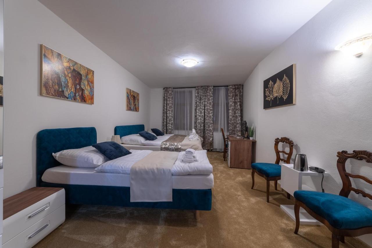 Penzion Deloris Trenčín Extérieur photo